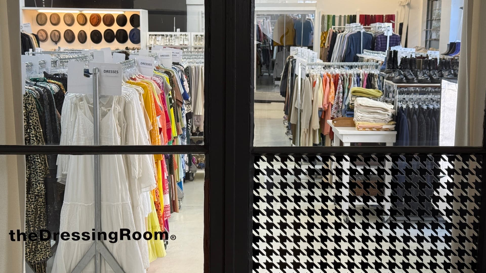 The Dressing Room Vintage storefront