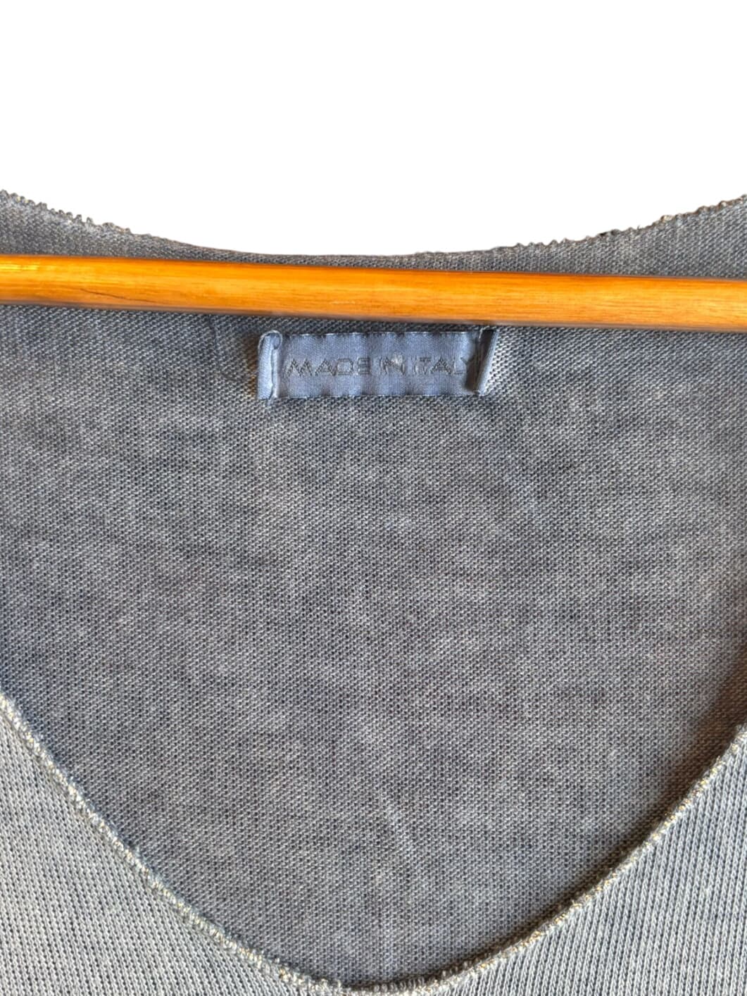 Made in Italy V-neck Short Sleeve Top – 2